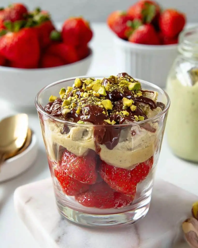 Dubai Chocolate Strawberry Cup Recipe