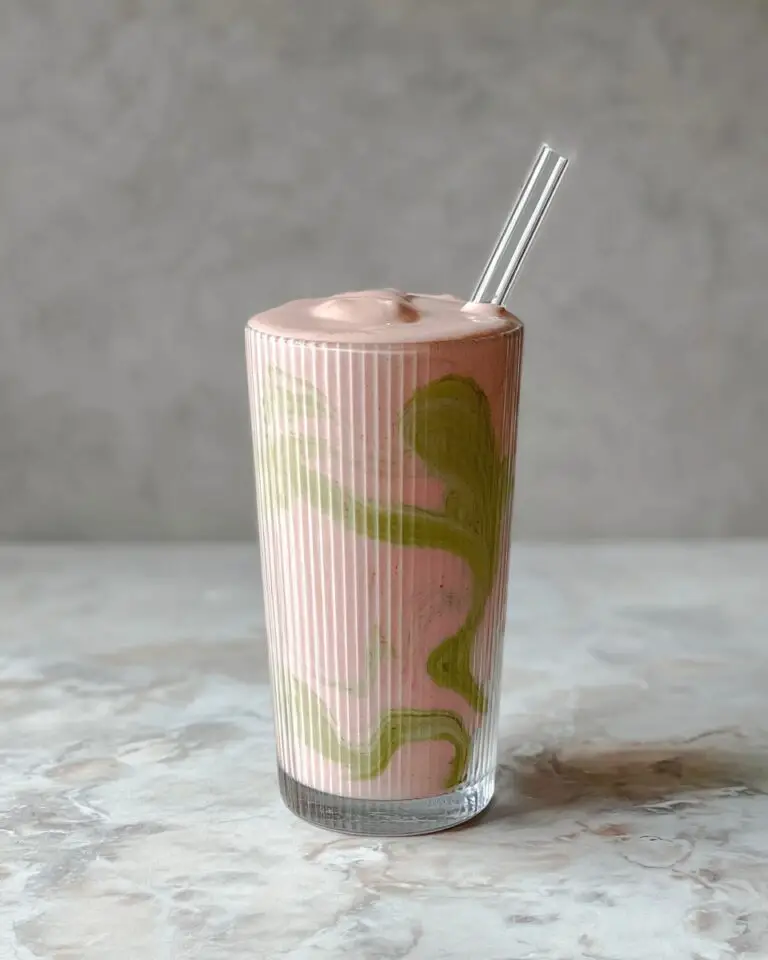 Strawberry Matcha Smoothie with Banana Recipe