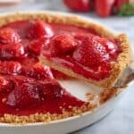 Classic Strawberry Pie with Fresh Fruit and Graham Cracker Crust Recipe