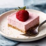 No Bake Strawberry Cheesecake Bars Recipe