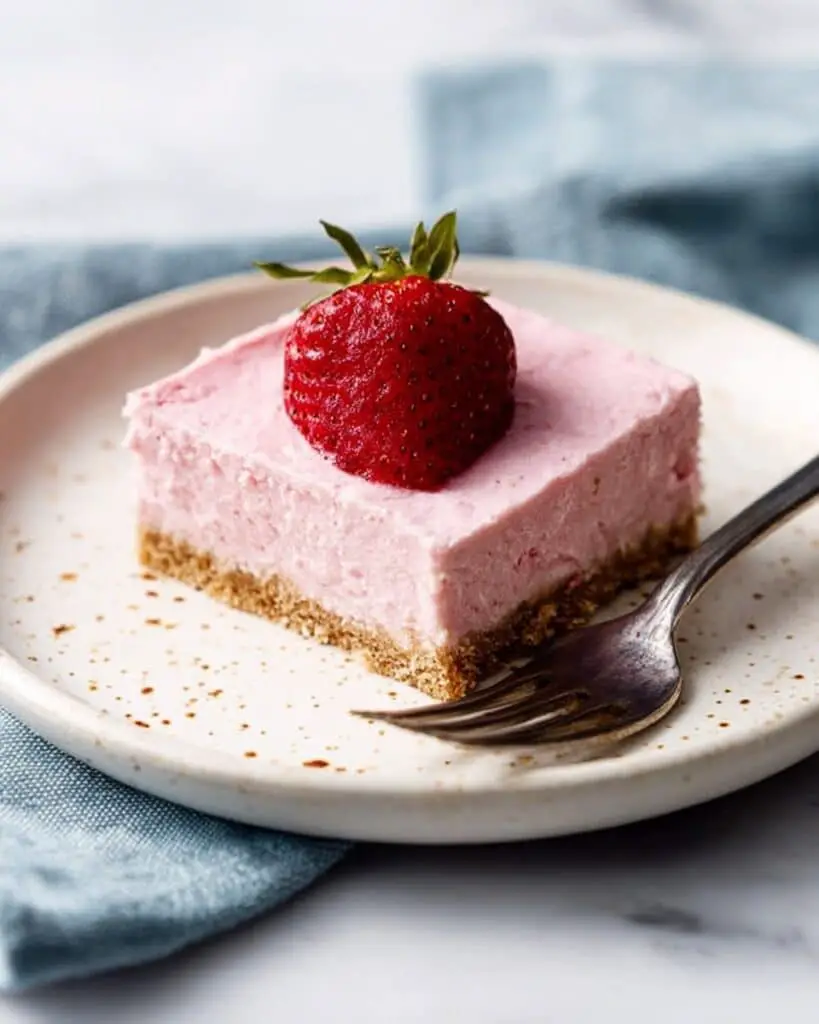 No Bake Strawberry Cheesecake Bars Recipe