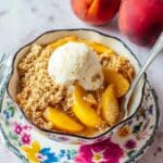 Delicious Peach Crisp with Oatmeal Topping Recipe