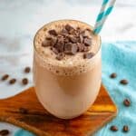 Easy Café Mocha Smoothie Recipe - Just 5 Ingredients! Recipe