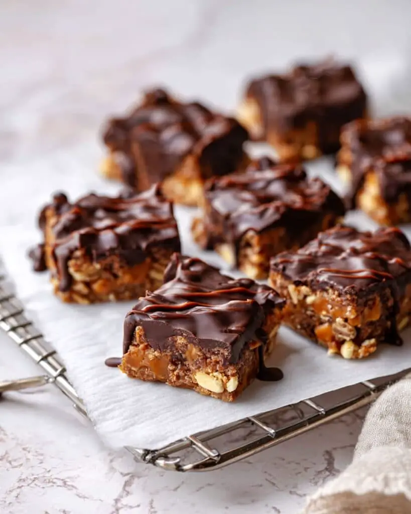 No-Bake Chocolate Covered Date Bars Recipe