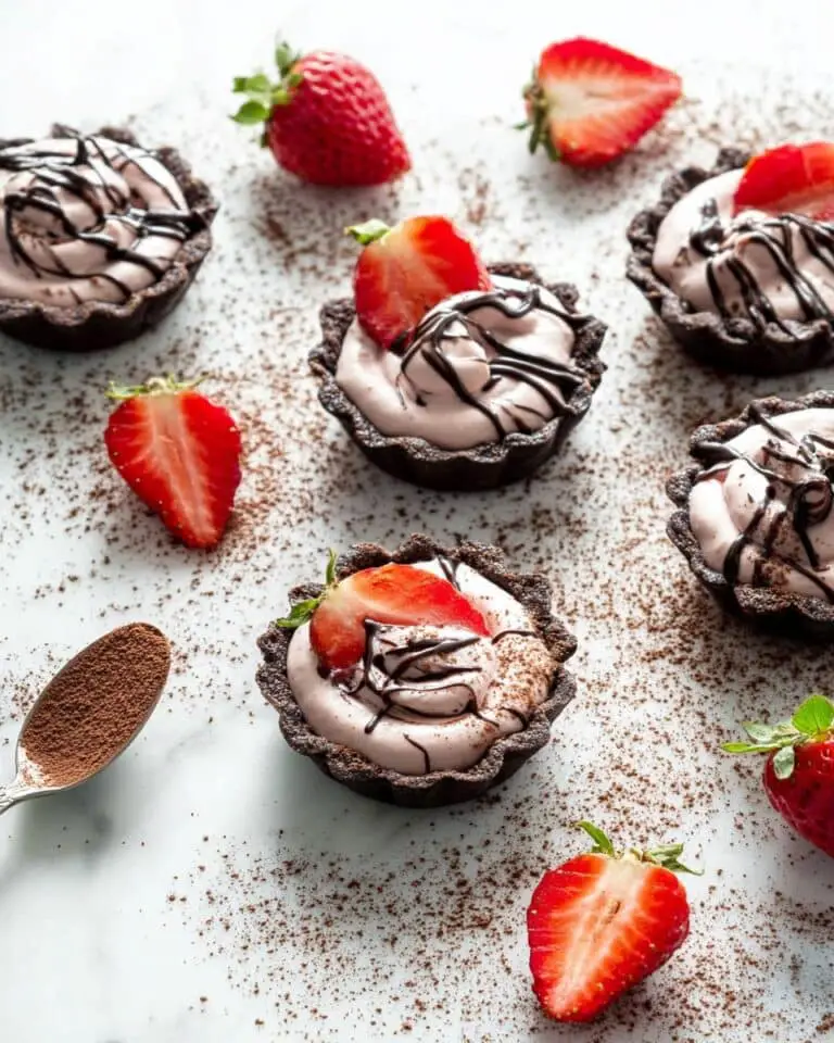 Dark Chocolate Strawberry Tarts Recipe